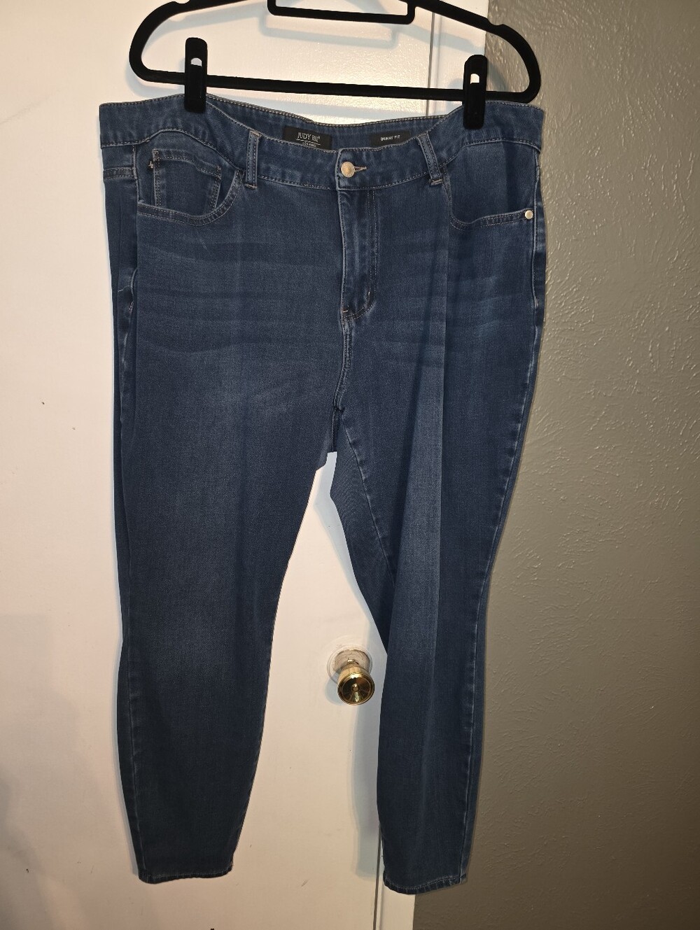 Judy Blue Mid-Blue Stretch Skinny Jeans